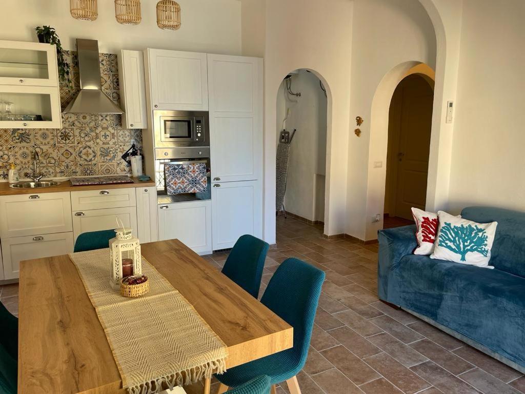 Maddy House - 50 Mt Dal Mare Villa Porto Santo Stefano  Eksteriør billede
